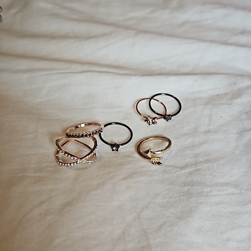 🩴 Assorted Ring Set - Picture 2 of 2